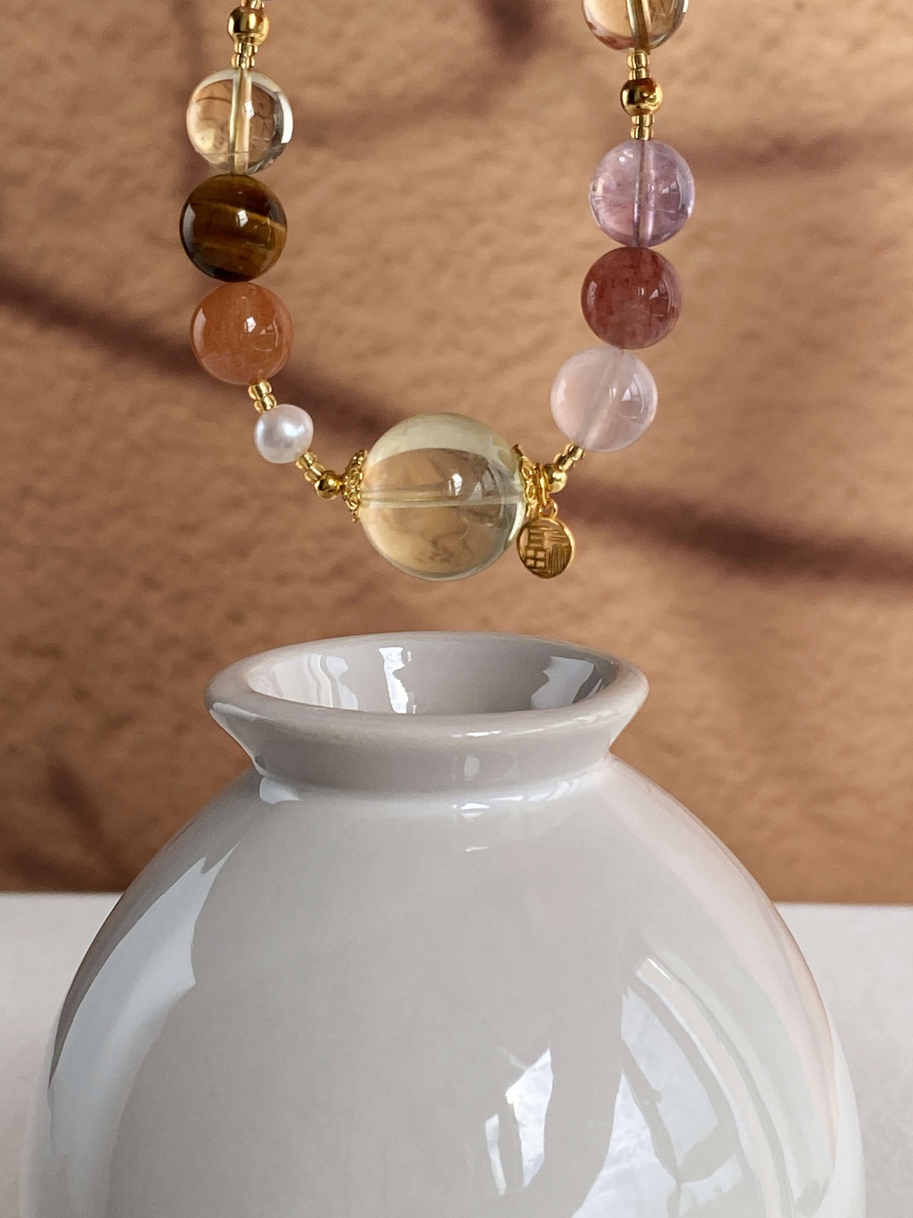 Stablize Crystal Bracelet Hanging Display - Infusing Vitality and Focus